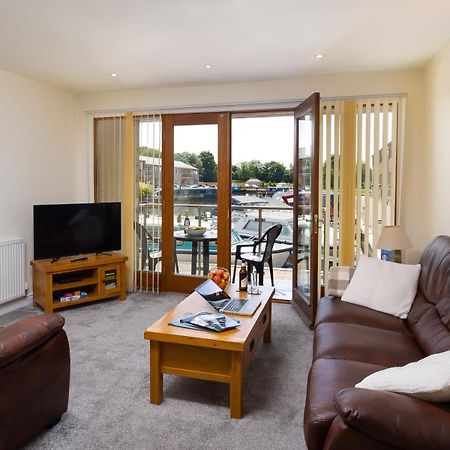 Tewitfield Marina Apartamento Carnforth Exterior foto