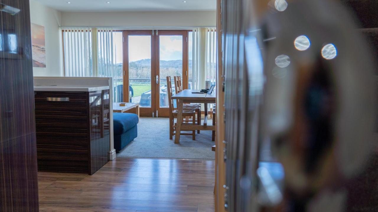 Tewitfield Marina Apartamento Carnforth Exterior foto