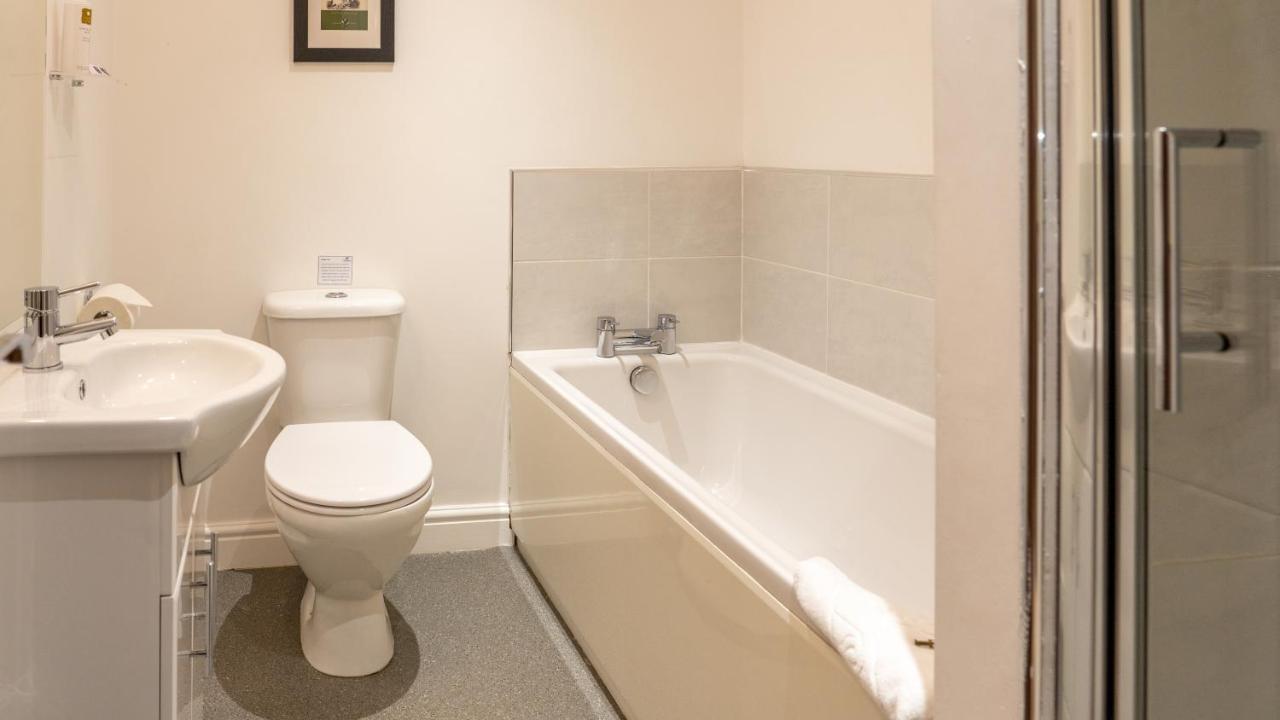 Tewitfield Marina Apartamento Carnforth Exterior foto