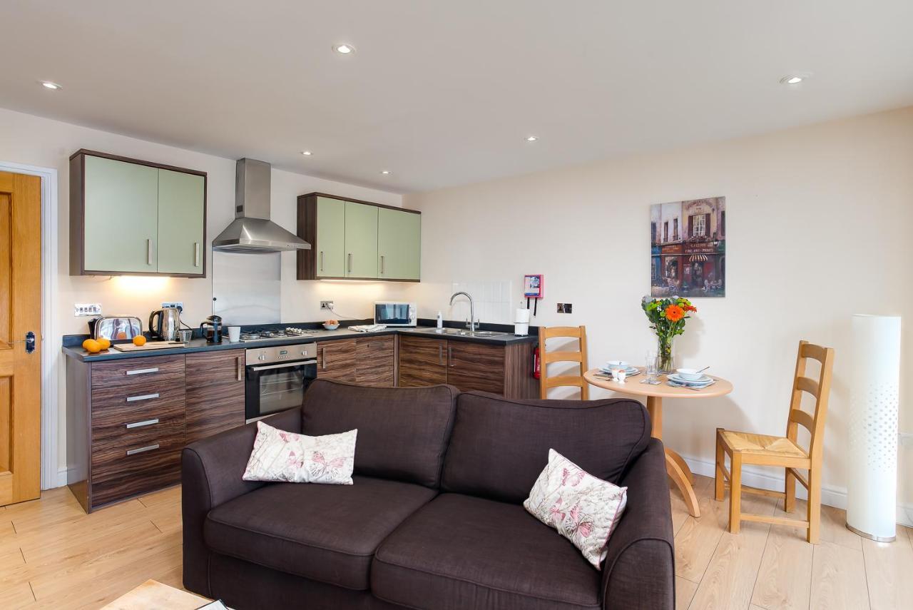 Tewitfield Marina Apartamento Carnforth Exterior foto