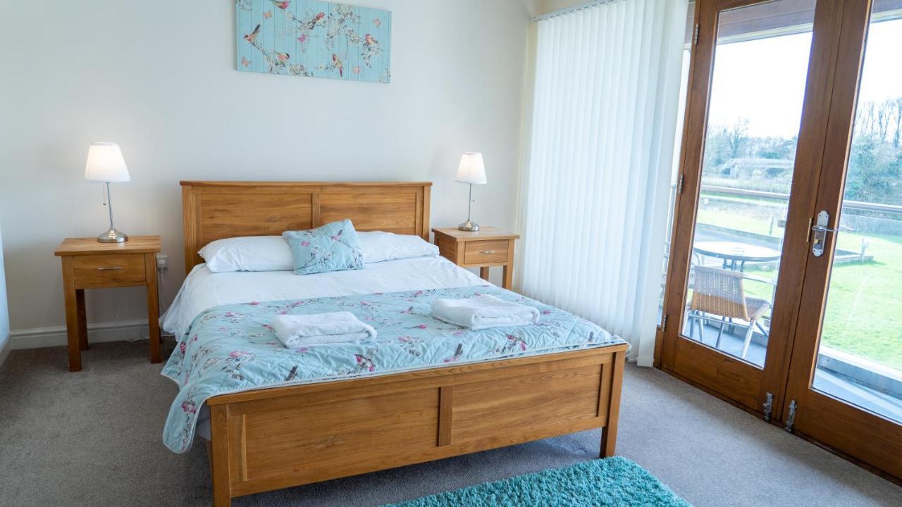 Tewitfield Marina Apartamento Carnforth Exterior foto