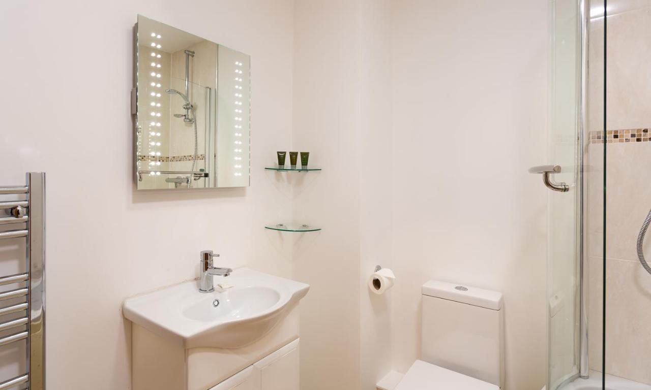 Tewitfield Marina Apartamento Carnforth Exterior foto